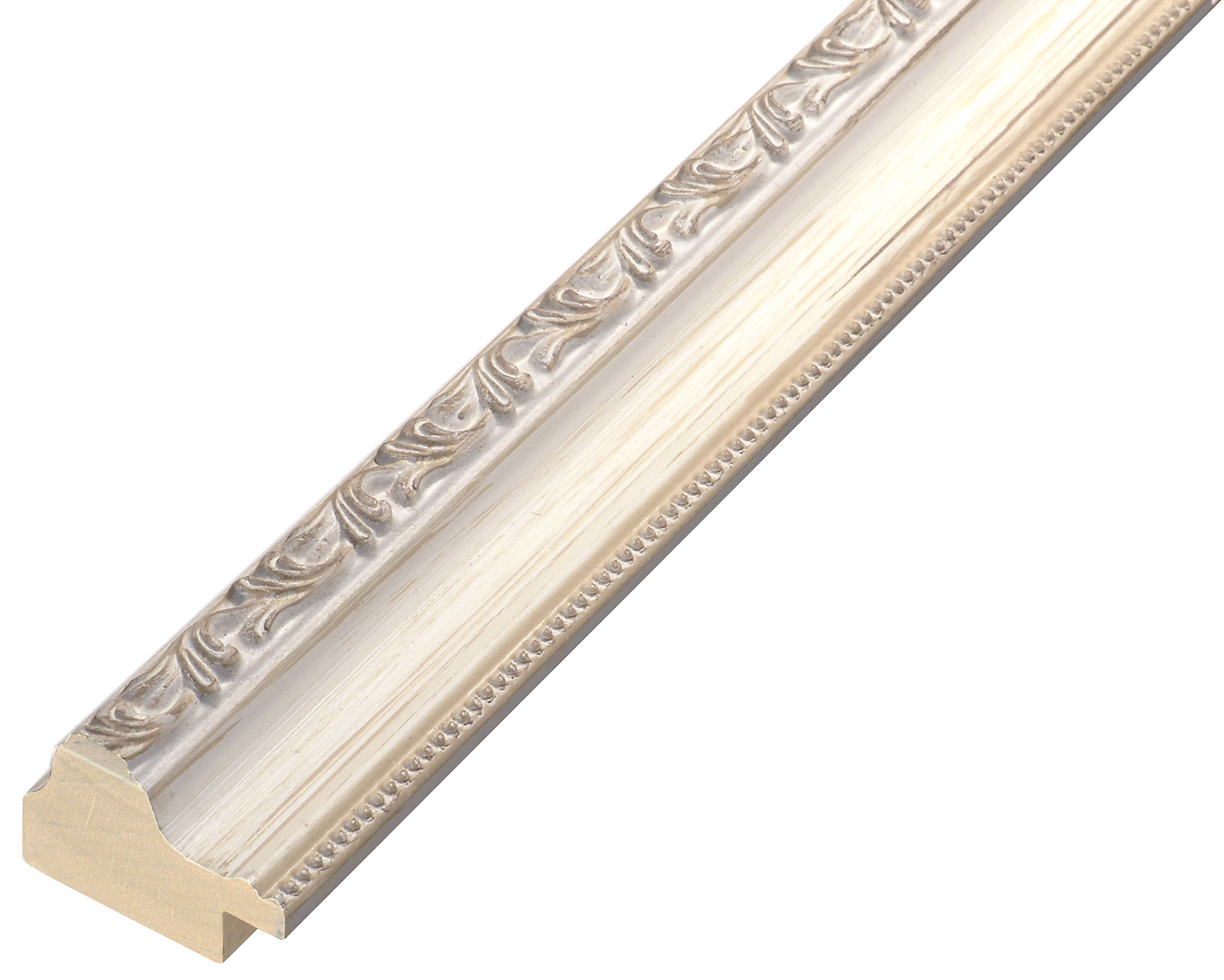 Moulding finger-jointed pine width 32mm - old white with relief decor.